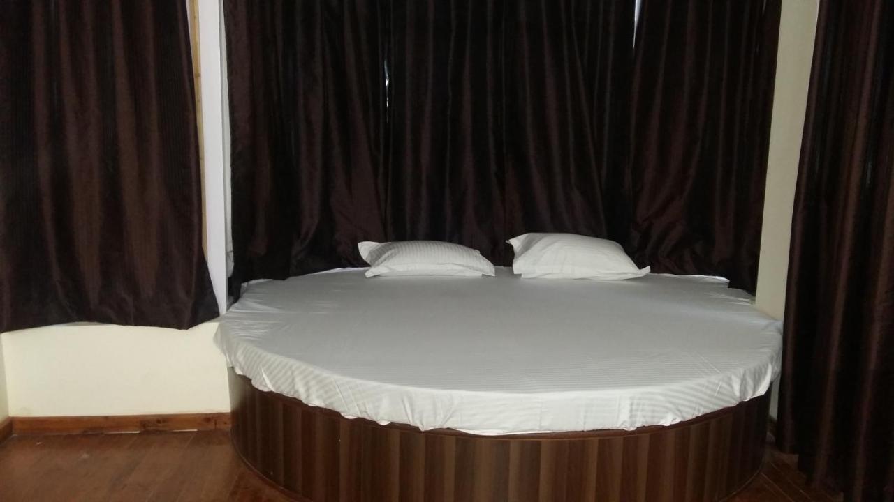 Hotel Le Talbot Shimla Exterior foto