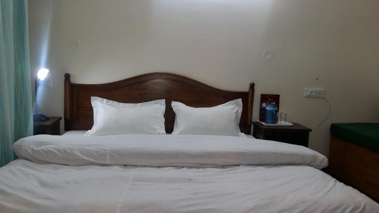 Hotel Le Talbot Shimla Exterior foto